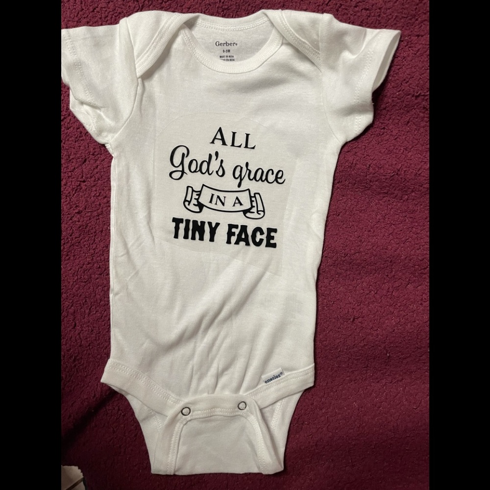 Cute baby onesie NWOT